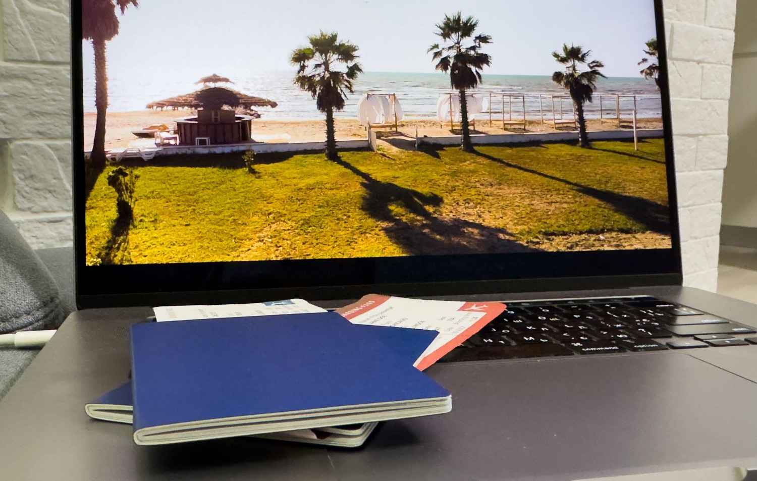 Oman GCC Resident eVisa Application Requirement