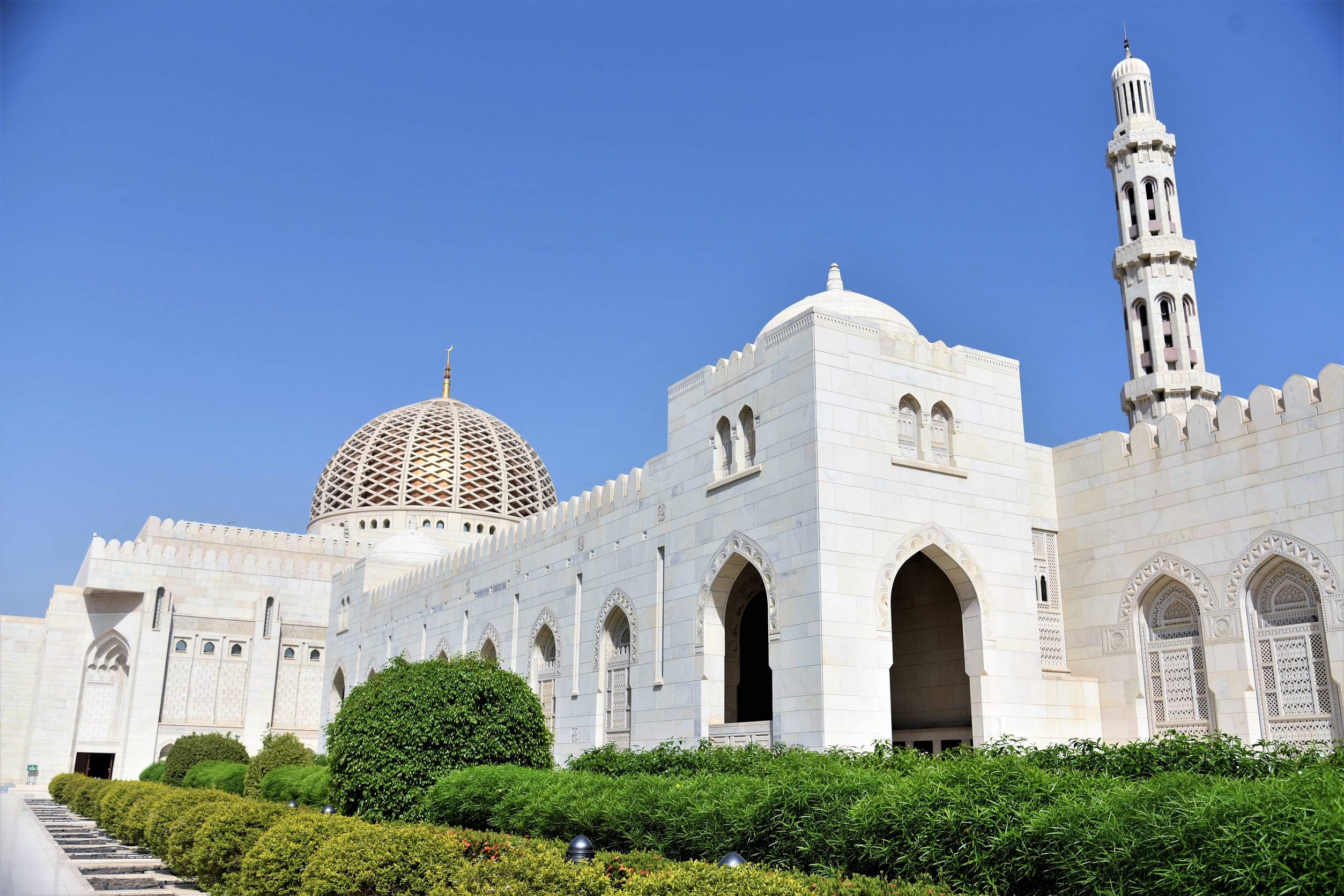 Qaboos Grand Mosque